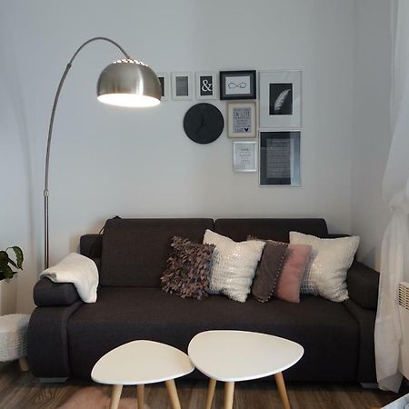 Apartman Maja Bol Exteriör bild