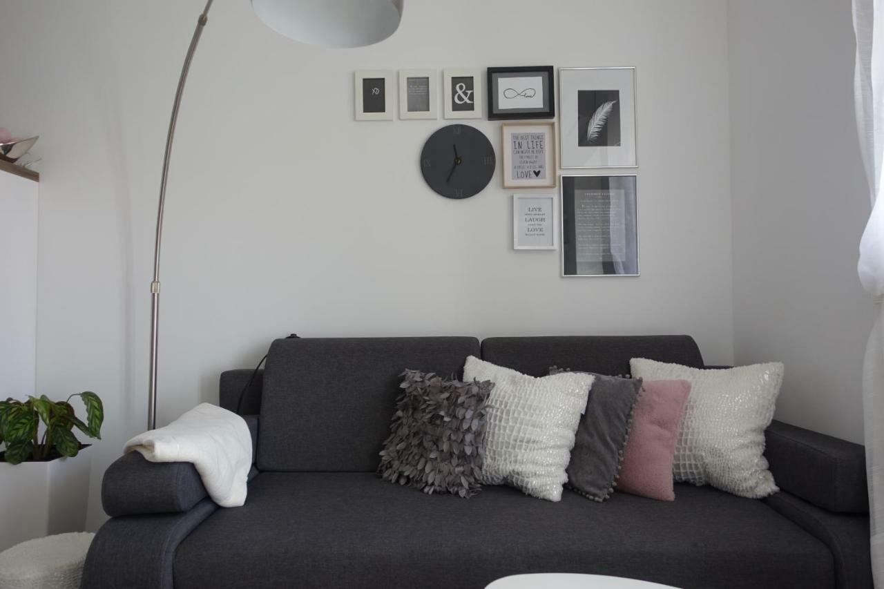 Apartman Maja Bol Exteriör bild