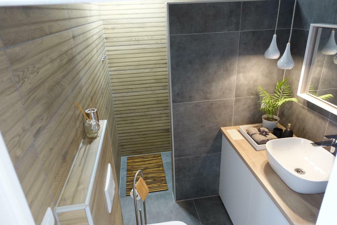 Apartman Maja Bol Exteriör bild